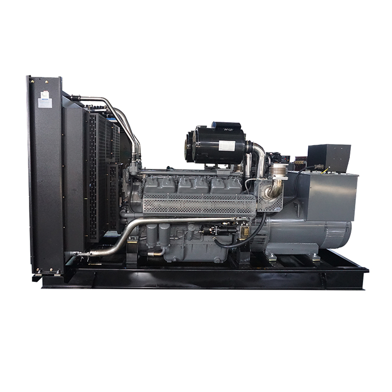 備用2000kw上柴動(dòng)力柴油發(fā)電機(jī)組 型號(hào)12KTA58-G31