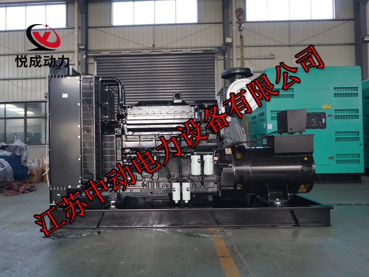 KTA19-G4重慶康明斯動(dòng)力配套500KW柴油發(fā)電機(jī)組